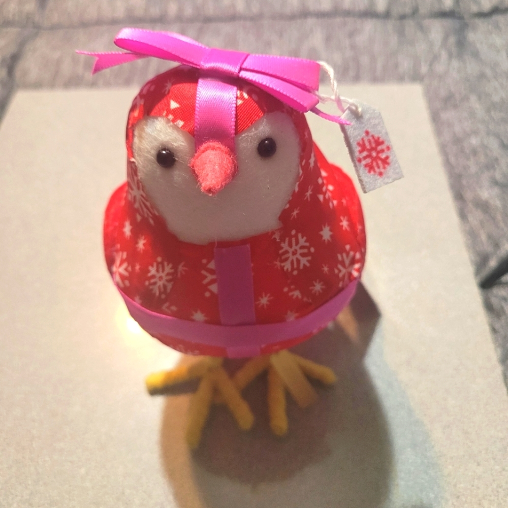 New Target Featherly Friends "Bow"~2022~Pink and Red With Snowflakes~Christmas